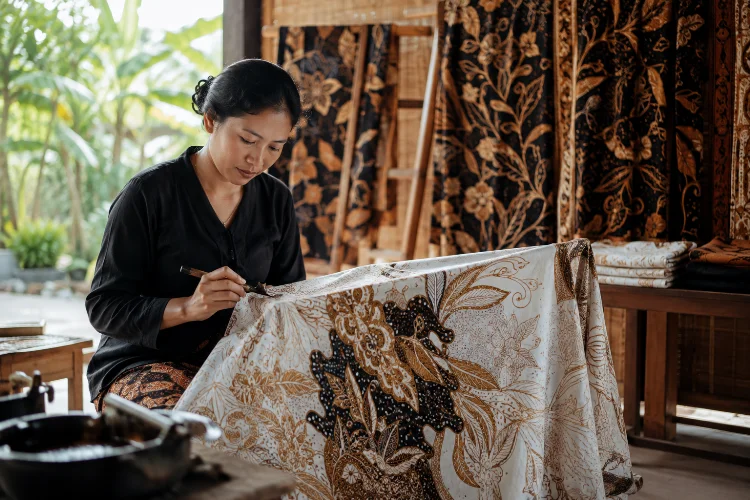 Batik Osing Kemiren: Warisan Budaya yang Menggerakkan Ekonomi Kreatif