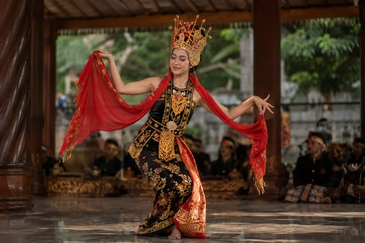Tari Gandrung Banyuwangi: Sejarah, Makna, dan Kedudukannya dalam Budaya